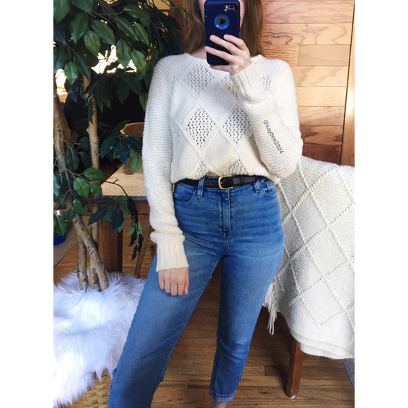 American Eagle Outfitters Sweaters - 🌿 AEO Soft Cream Woven Knit Sweater 🌿